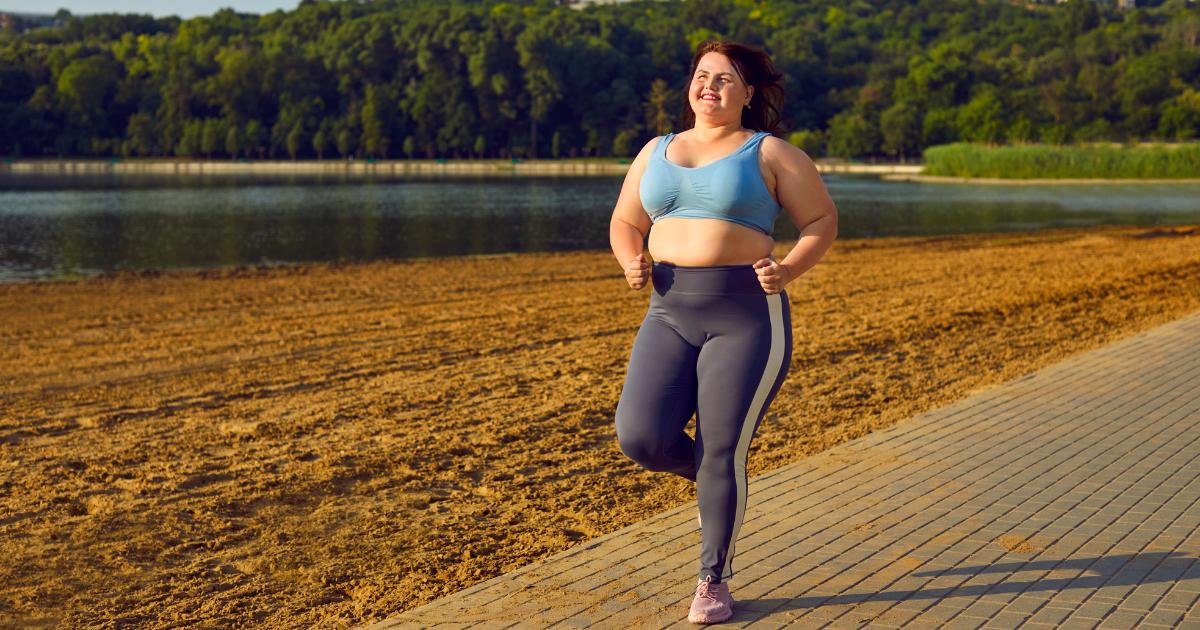 a chubby woman running